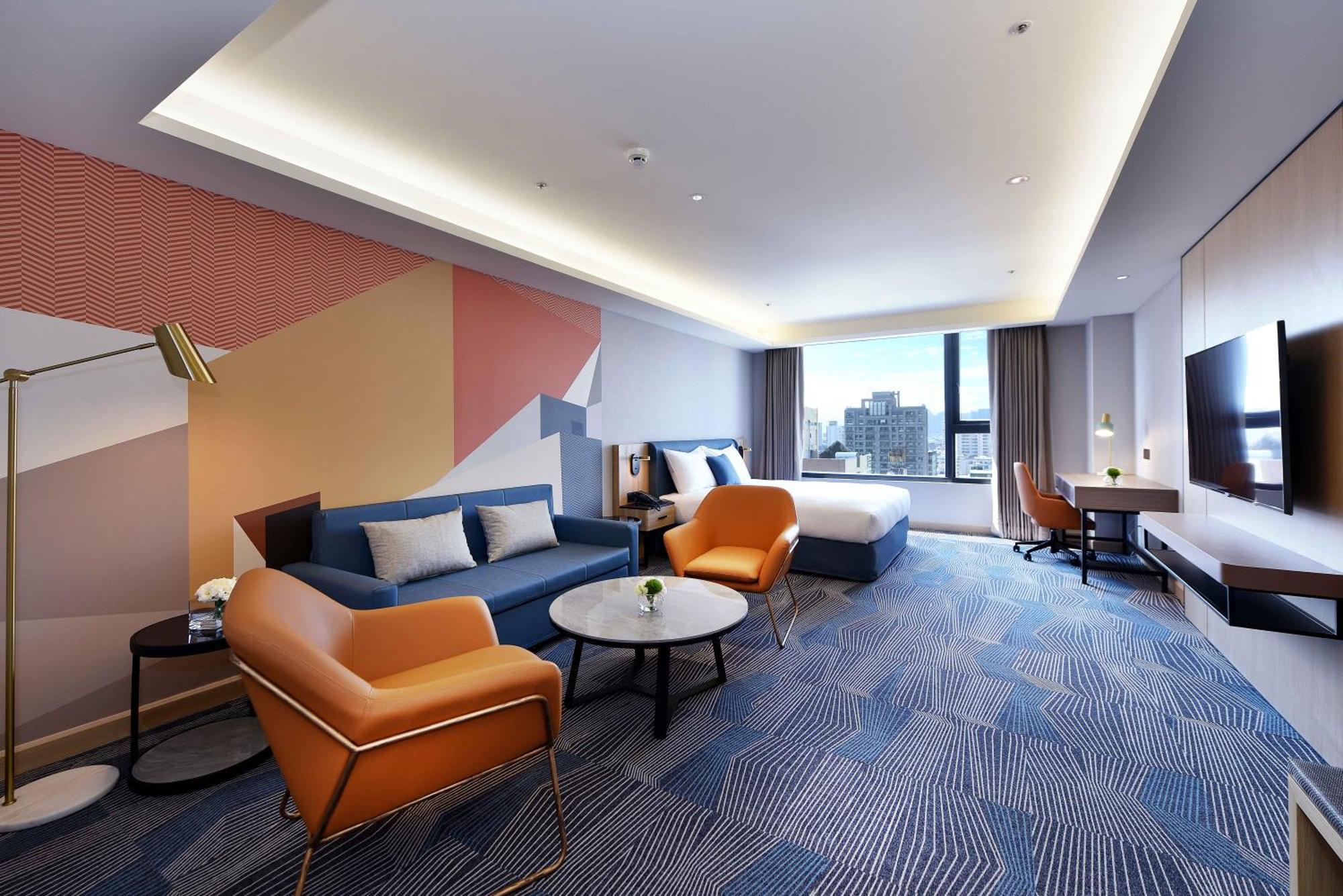 ホテル Fullon Poshtel - 高雄市 エクステリア 写真